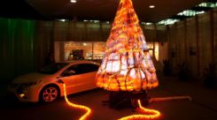 gary-cards-electric-christmas-tree-made-of-vauxhall-ampera-parts-for-the-finale-of-the-vauxhall-ampera-season-13541989951